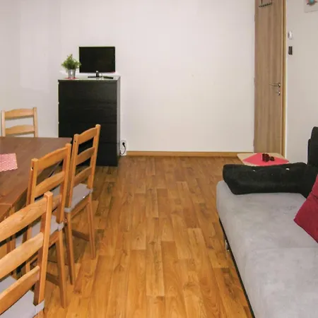 بيت للعطل Three-bedroom Holiday In *